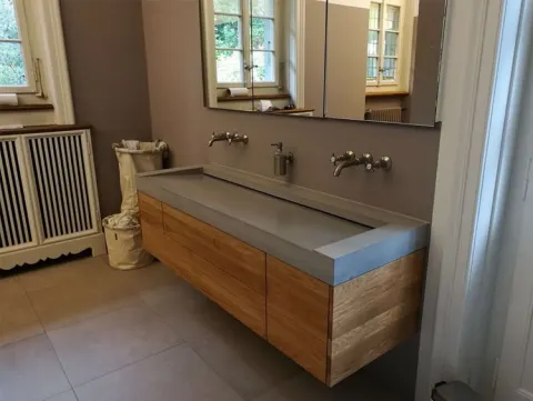 Kundenbild: eingebautes Betonwaschbecken bzw. Betonmöbel
